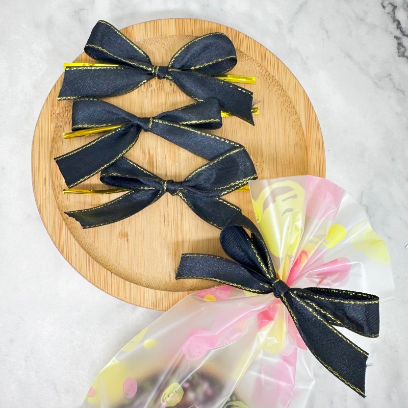 Ribbon Wired Satin - 20 шт. черных атласных бантов-лент с